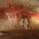 caverne_pont_arc_22_PointsRouges_wikipedia