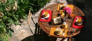Le Petit-Déjeuner au Mas Pellier Barjac